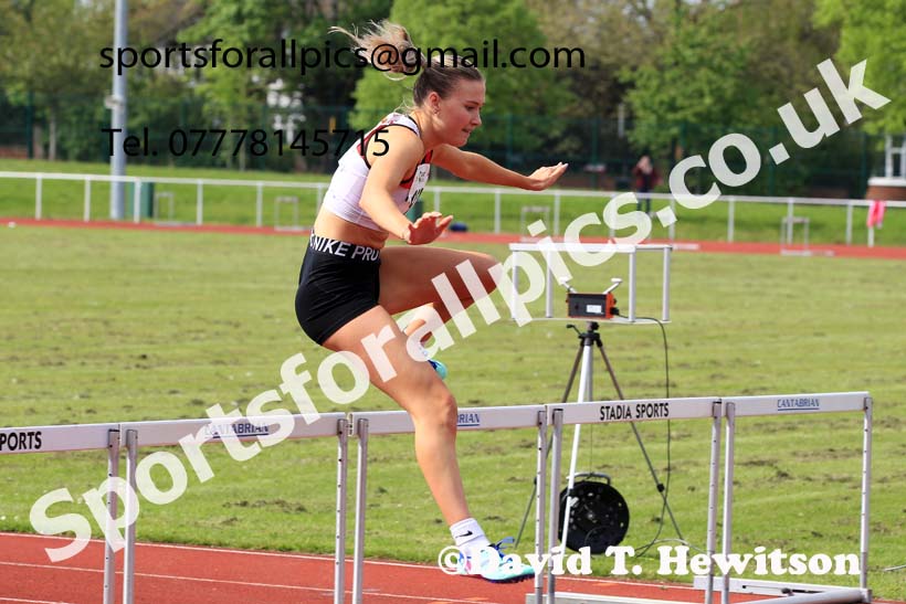 Senior Womens 400 metres Hurdles, 2023 North Eastern Track and Field Champs., Middlesbrough Sports Village, Middlesbrough. Photo: David T. Hewitson/Sports for All Pics